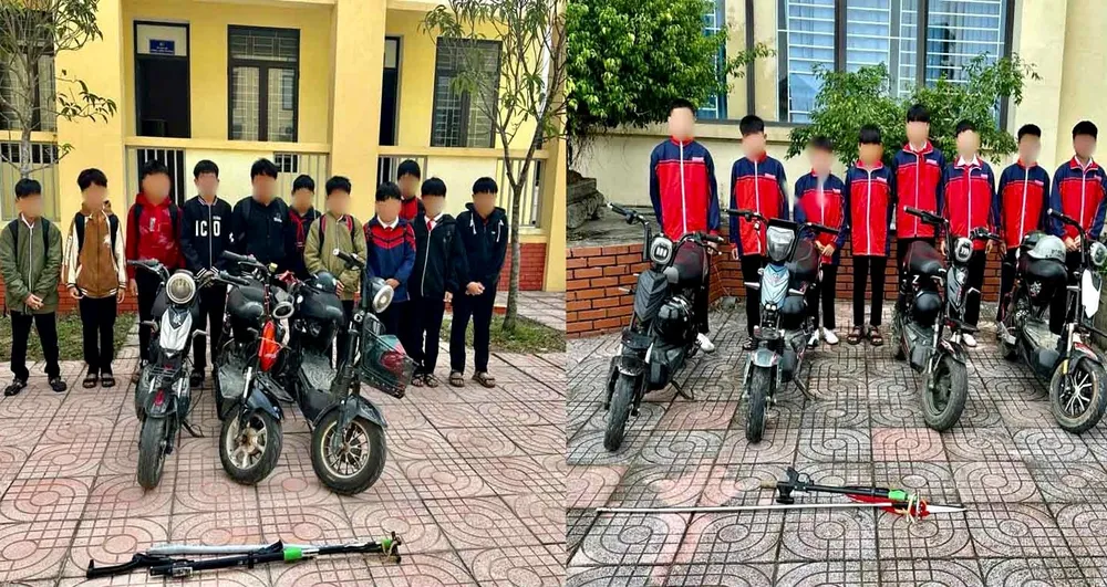 Hai nhóm học sinh cùng hung khí tại cơ quan công an. Ảnh: Công an xã Kỳ Anh 