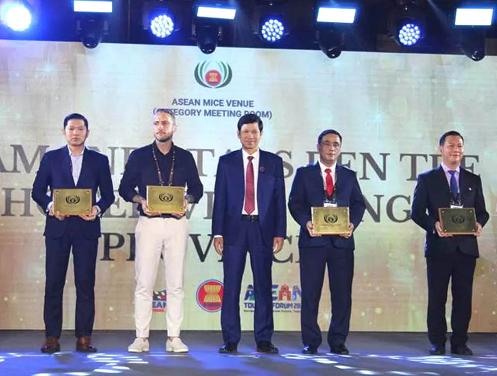 tải xuống (1).jpg