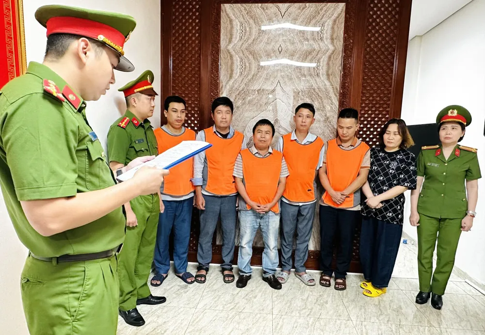 12(118) copy.jpg