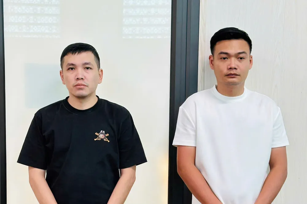 Võ Đại Trường Lâm và Lê Trọng Hải Anh tại cơ quan điều tra. Ảnh: Công an tỉnh Thanh Hóa 