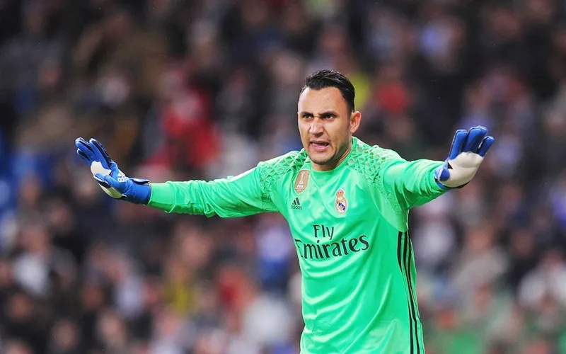 Navas dính chấn thương phải nghỉ ít nhất 2 trận. Ảnh: Getty Images