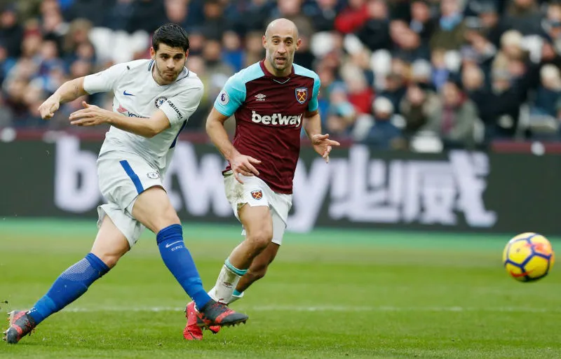 Mệt mọi có thể đang khiến Alvaro Morata (trái) thiếu đi sự chuẩn xác trong dứt điểm. Ảnh: Getty Images 