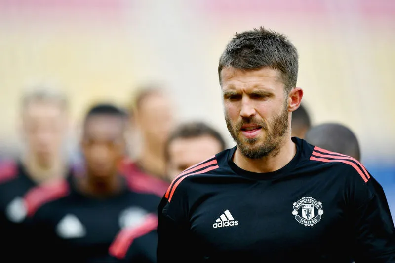 Michael Carrick hy vọng có thể bình phục và chơi những trận cuối cho Man.United. Ảnh: Getty Images 