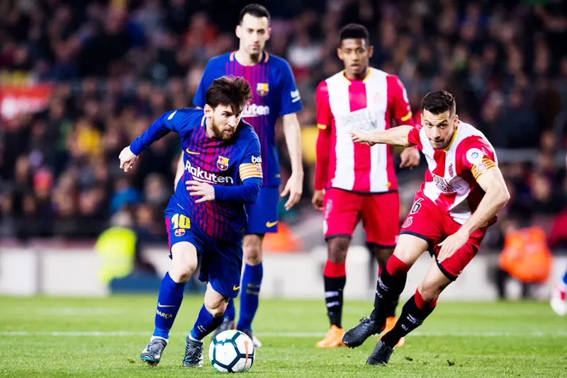 Ronaldo gọi, Messi trả lời, Real cùng Barca thắng đậm ảnh 1