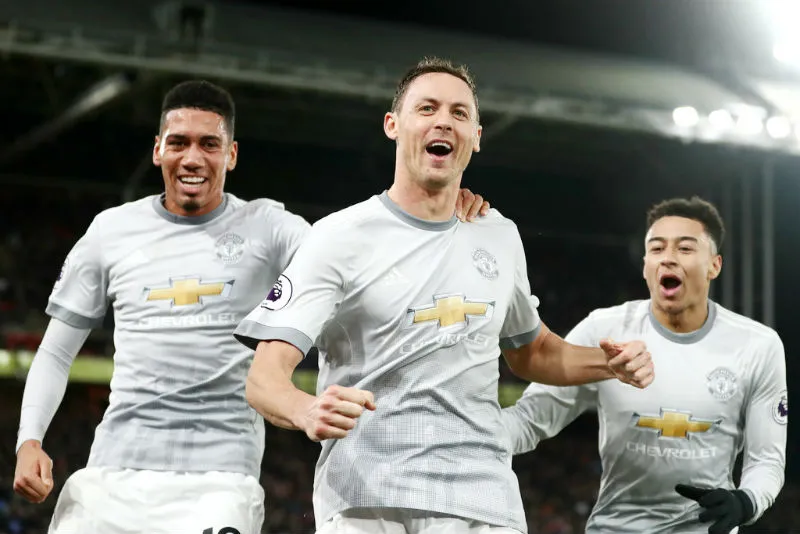 Nemanja Matic (giữa) mừng bàn thắng quan trọng cho Man.United. Ảnh: Getty Images