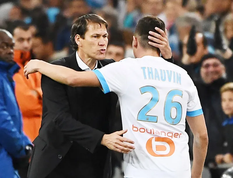 Chung kết Europa League: Ngày cựu vương khôi phục uy quyền ảnh 2