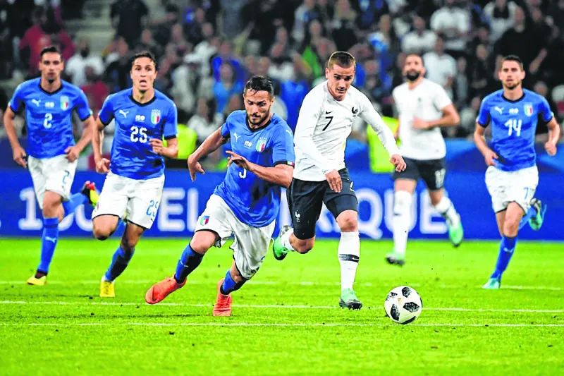 Antoine Griezmann vẫn cần sự hỗ trợ lớn từ đồng đội. Ảnh: Getty Images 