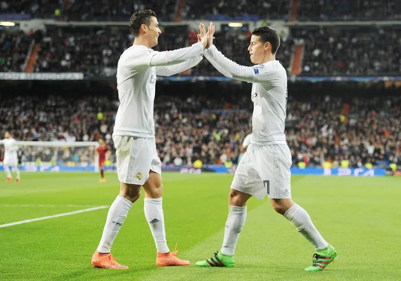 Real đang cân nhắc gọi lại James để khỏa lấp vào vị trí Ronaldo. Ảnh: Getty Images