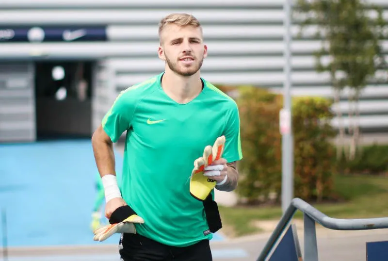 Pep liên tục nhận tin sốc ảnh 1