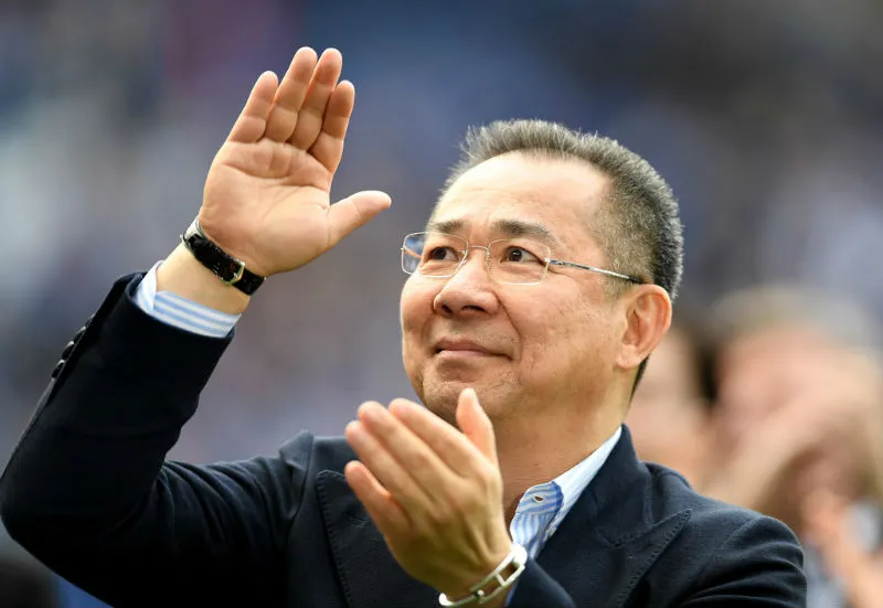 Leicester đau buồn vĩnh biệt ông chủ huyền thoại Vichai Srivaddhanaprabha. Ảnh: Getty Images 