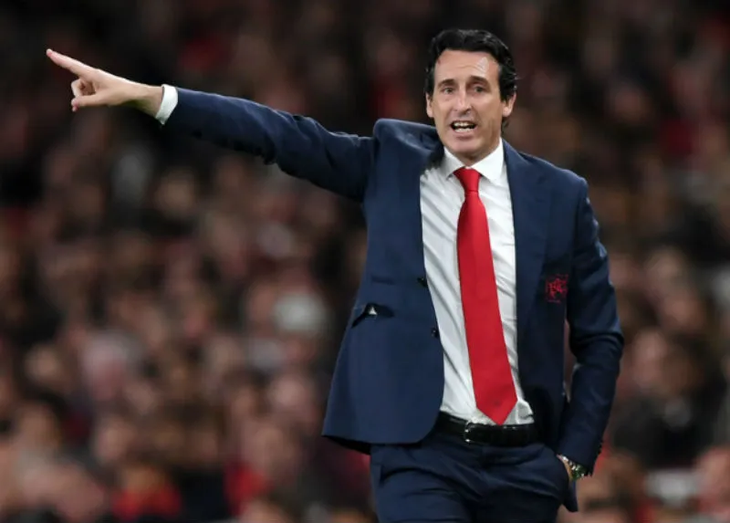 HLV Unai Emery chịu áp lực phải đưa Arsenal trở lại Champions League ngay lập tức. Ảnh: Getty Images 