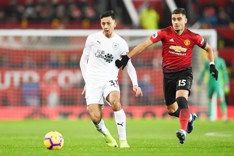 Quỷ đỏ bất ngờ đứt mạch thắng ảnh 1