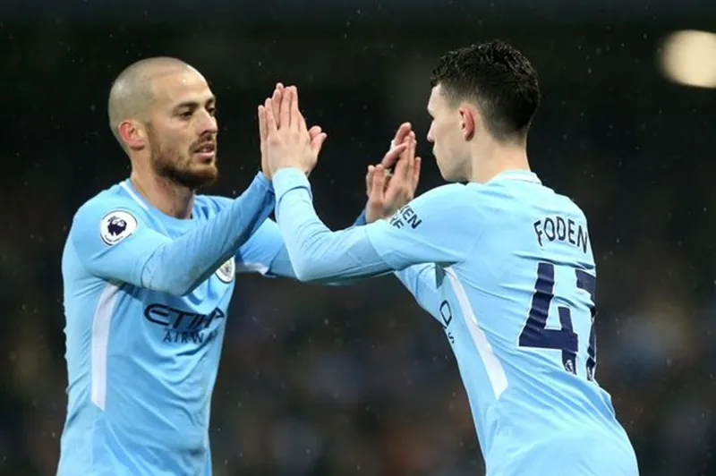 Foden sẵn sàng “hy sinh” vì mùa cuối của huyền thoại David Silva ảnh 1