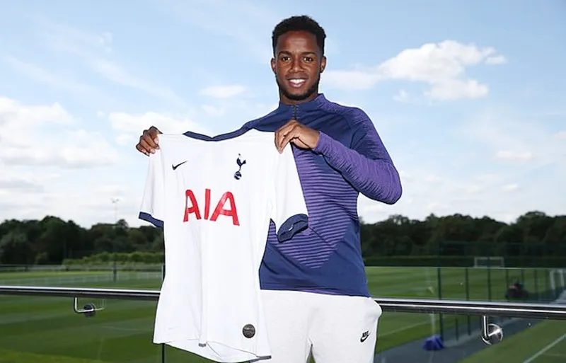 Tottenham cuối cùng cũng có mục tiêu lâu dài Ryan Sessegnon. Ảnh: Getty Images