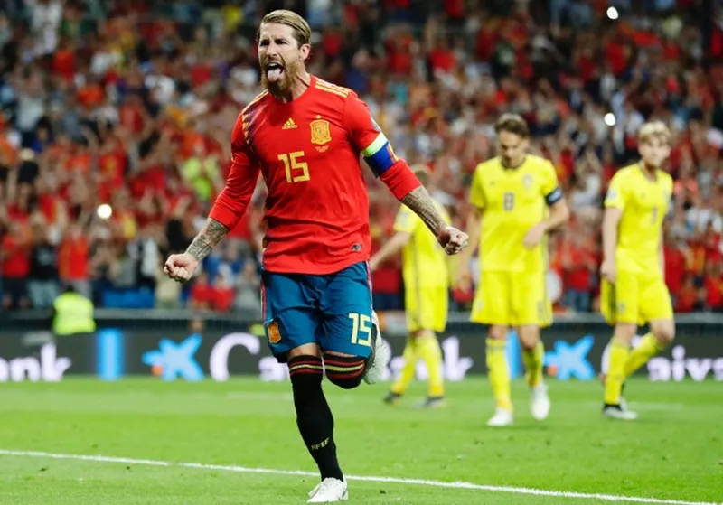 HLV tuyển Tây Ban Nha sẵn sàng trả ghế cho “sếp” cũ ảnh 1