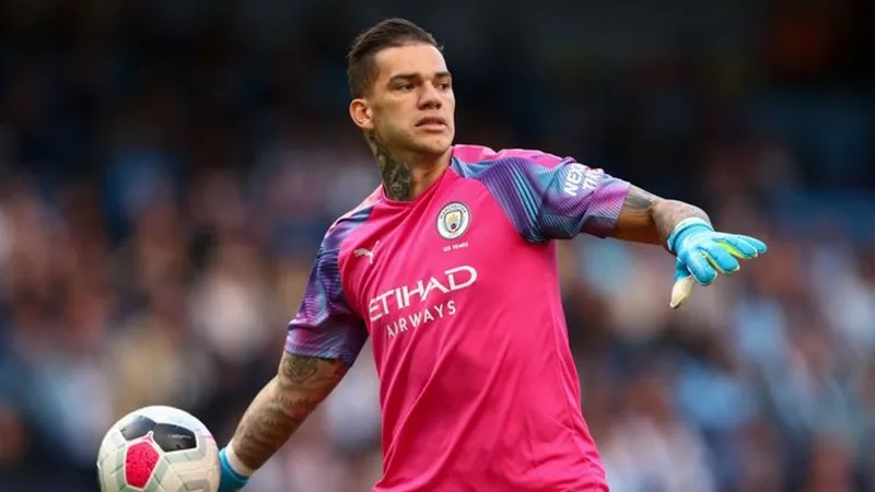 Ederson không kịp bình phục chắn là khiếm khuyết lớn của Man.City. Ảnh: Getty Images