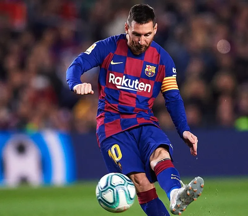 Messi cân bằng kỷ lục ghi hat-trick theo cách không ai sánh kịp ảnh 1