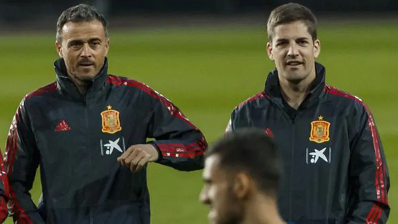 HLV Luis Enrique (trái) đã vượt qua cú sốc tâm lý và sẵn sàng trở lại. Ảnh: Getty Images