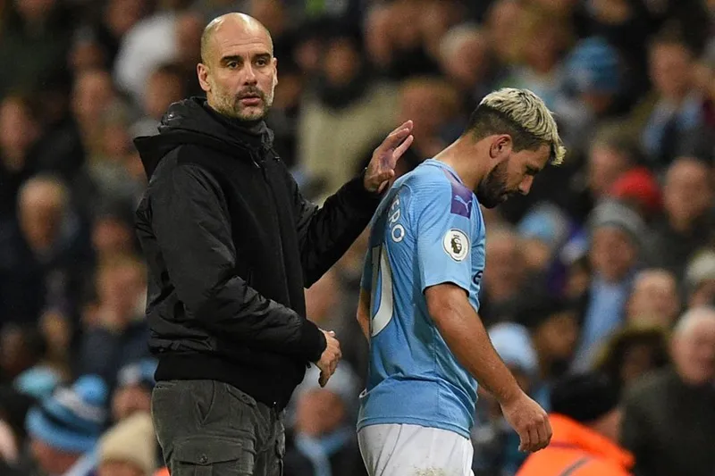 HLV Pep Guardiola thất vọng vì mất chân sút chủ lực Sergio Aguero trong vài tuần. Ảnh: Getty Images