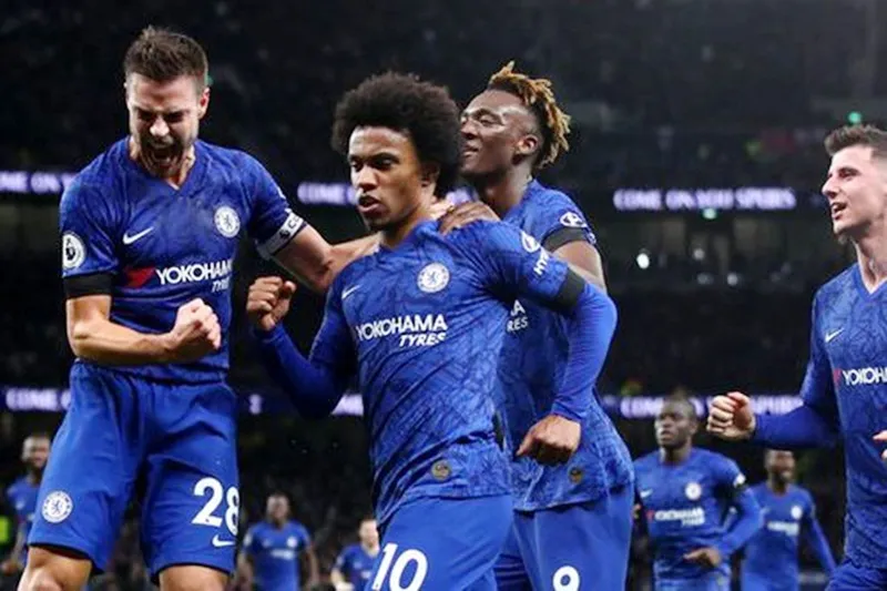 Willian đã khiến HLV Jose Mourinho phải nhận thất bại đau đớn. Ảnh: Getty Images