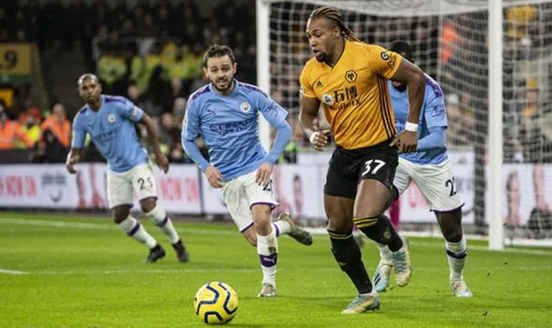 Adama Traore sau 2 lần hạ gục Man.City, lần này sẽ đe dọa Liverpool?. Ảnh: Getty Images