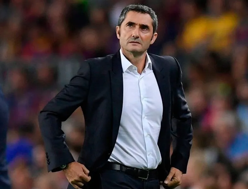 Barca thua ngược ở Siêu cúp, HLV Valverde lo lắng tương lai ảnh 1