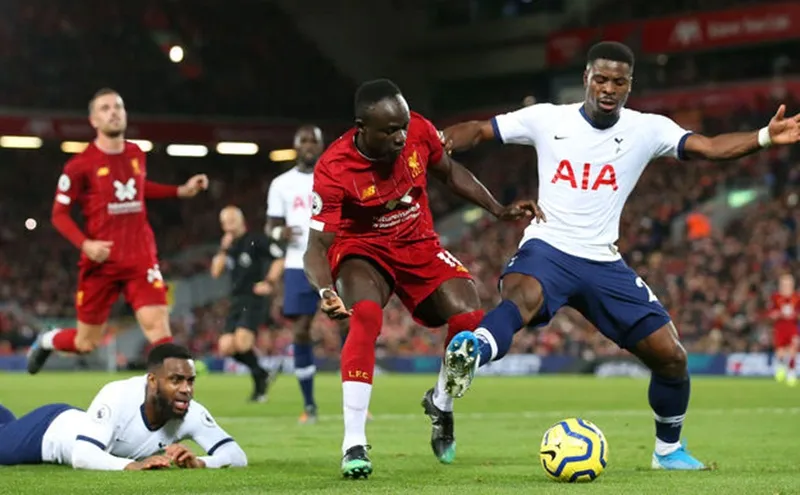 Liverpool xứng danh “kẻ chinh phục kỷ lục” ảnh 1