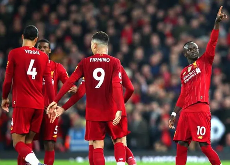 Wenger thừa nhận kỷ lục bất bại bị đe dọa bởi Liverpool ảnh 1