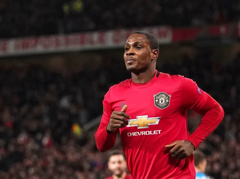 Odion Ighalo sẵn sàng giảm nửa lương để ở lại Man.United. Ảnh: Getty Images 