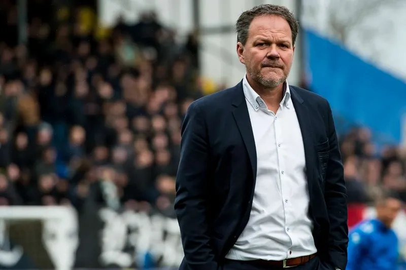 Hà Lan không có nhà vô địch, không lên-xuống hạng ảnh 1