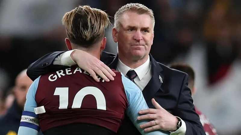 HLV Dean Smith cũng đang gặp khó khăn cùng Aston Villa ở mùa này. Ảnh: Getty Images