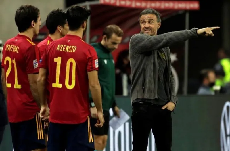 Tây Ban Nha buộc tuyển Đức nhận lãnh “thất bại thế kỷ” ảnh 1