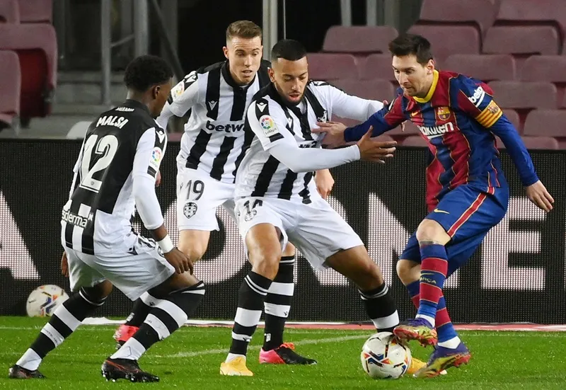 Lionel Messi sẽ không có ngoại lệ về tài chính nào trong tương lai. 