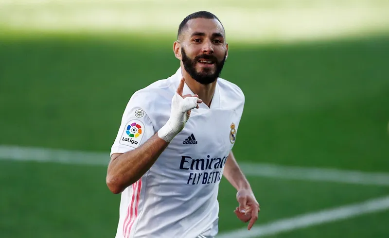 Karim Benzema tiếp tục nổ súng để mang về chiến thắng cho Real. Ảnh: Getty Images 
