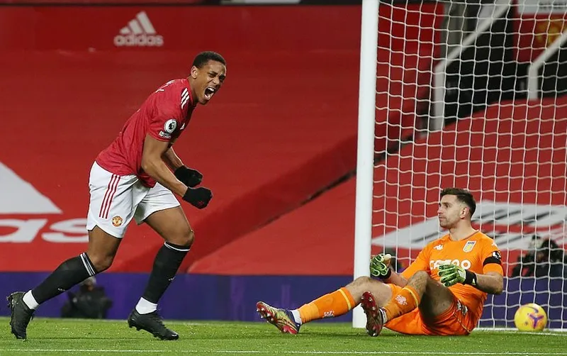 Anthony Martial phấn khích sau bàn mở tỷ số. Ảnh: Getty Images 