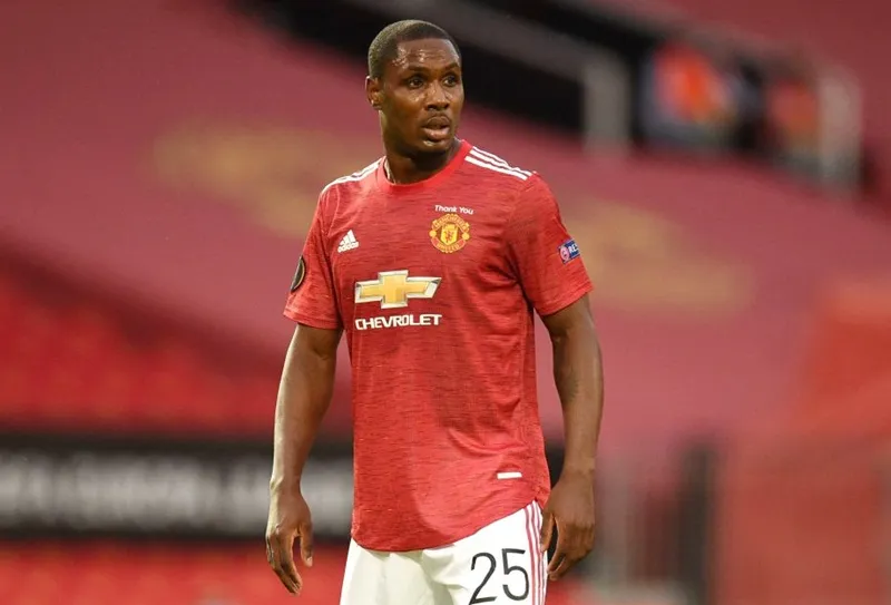 Odion Ighalo trong lần hiếm hoi được ra sân ở mùa này. Ảnh: Getty Images 