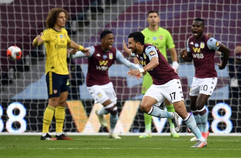 Quỷ đỏ đánh rơi chiến thắng trong giây cuối cùng ảnh 1