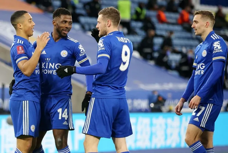 Kelechi Iheanacho đã tỏa sáng để giúp Leicesterb vào bán kết. Ảnh: Getty Images 