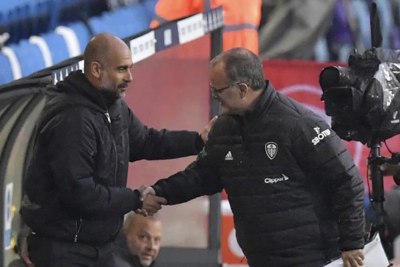 HLV Marcelo Bielsa đánh giá rất cao đồng nghiệp tài ba Pep Guardiola. Ảnh: Getty Images 