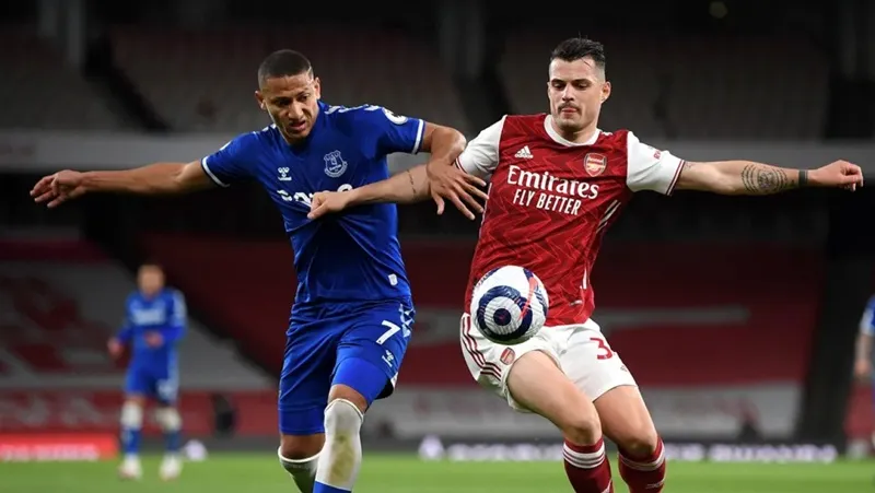 Arsenal thua Everton trên sân nhà sau 25 năm ảnh 1