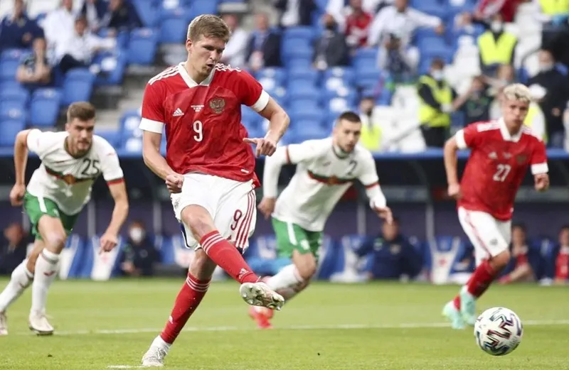 Thụy Điển và Nga chạy đà thuận lợi, Xứ Wales vẫn không thắng ảnh 1