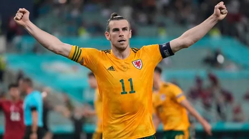 Gareth Bale đầy tự tin sau khi cùng Xứ Wales đánh bại Thổ Nhĩ Kỳ. Ảnh: Getty Images