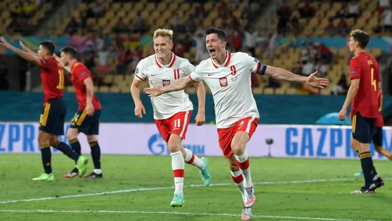 Tây Ban Nha - Ba Lan 1-1: Điểm yếu ghi bàn đẩy La Roja đến bờ vực bị loại ảnh 2