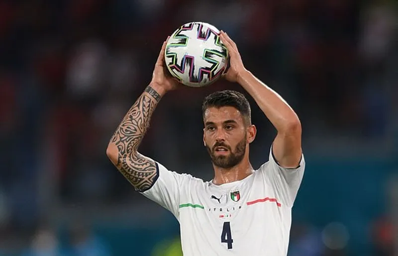 HLV Mancini ca ngợi chiến thắng “phi thường”, nhưng tiếc cho Spinazzola ảnh 1