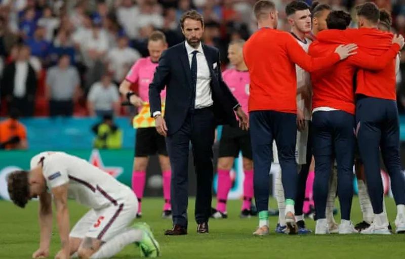 HLV Gareth Southgate nhận trách nhiệm về thất bại.
