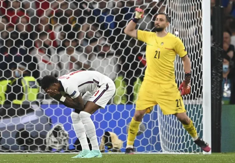 Italy - Anh 1-1 (3-2 luân lưu): Tam sư gục ngã trước thiên đường, Azzurri số 1 châu Âu sau 53 năm ảnh 1