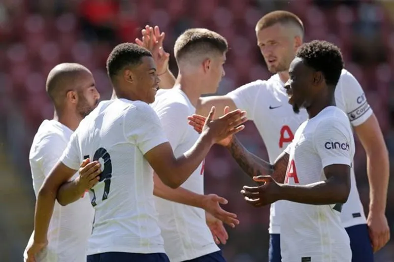 Tân HLV Tottenham ra mắt bằng trận hòa ảnh 1