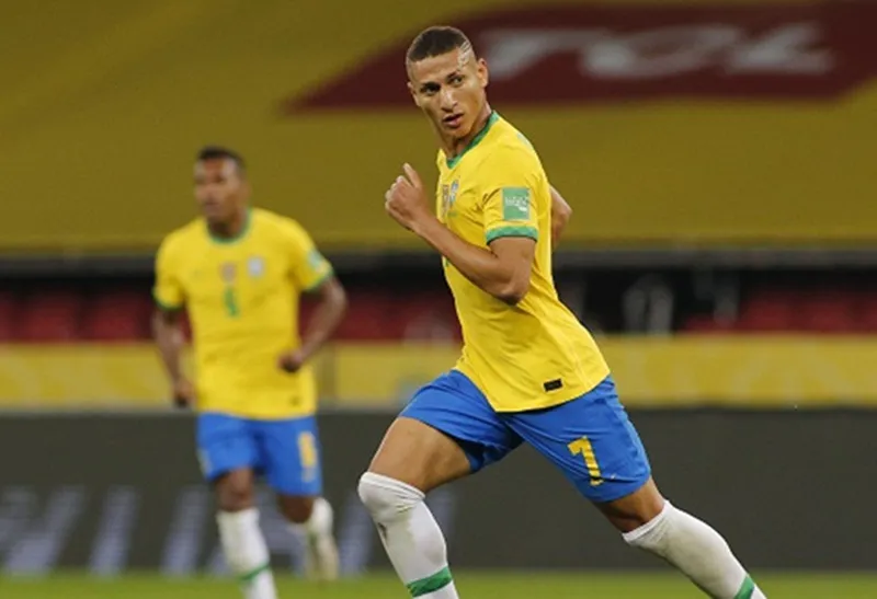 Một kỳ giải vắng ngôi sao ảnh 1