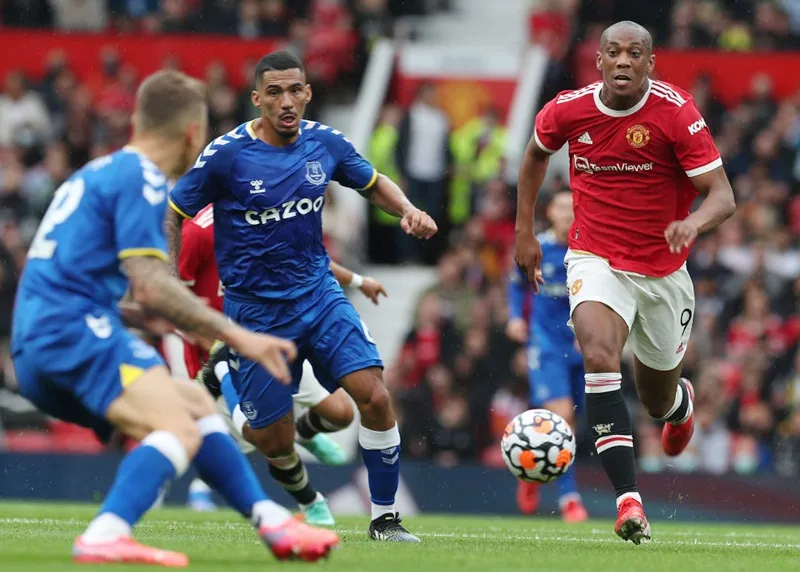 Anthony Martial được kỳ vọng sẽ đảm nhận tốt vị trí “số 9” ở mùa này. Ảnh: Getty Images