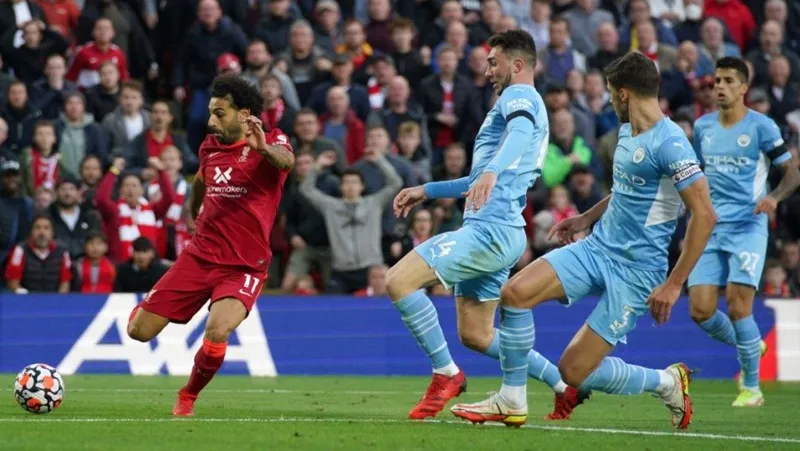 Mohamed Salah với khoảnh khắc ghi bàn thắng tuyệt vời vào lưới Man.City. 